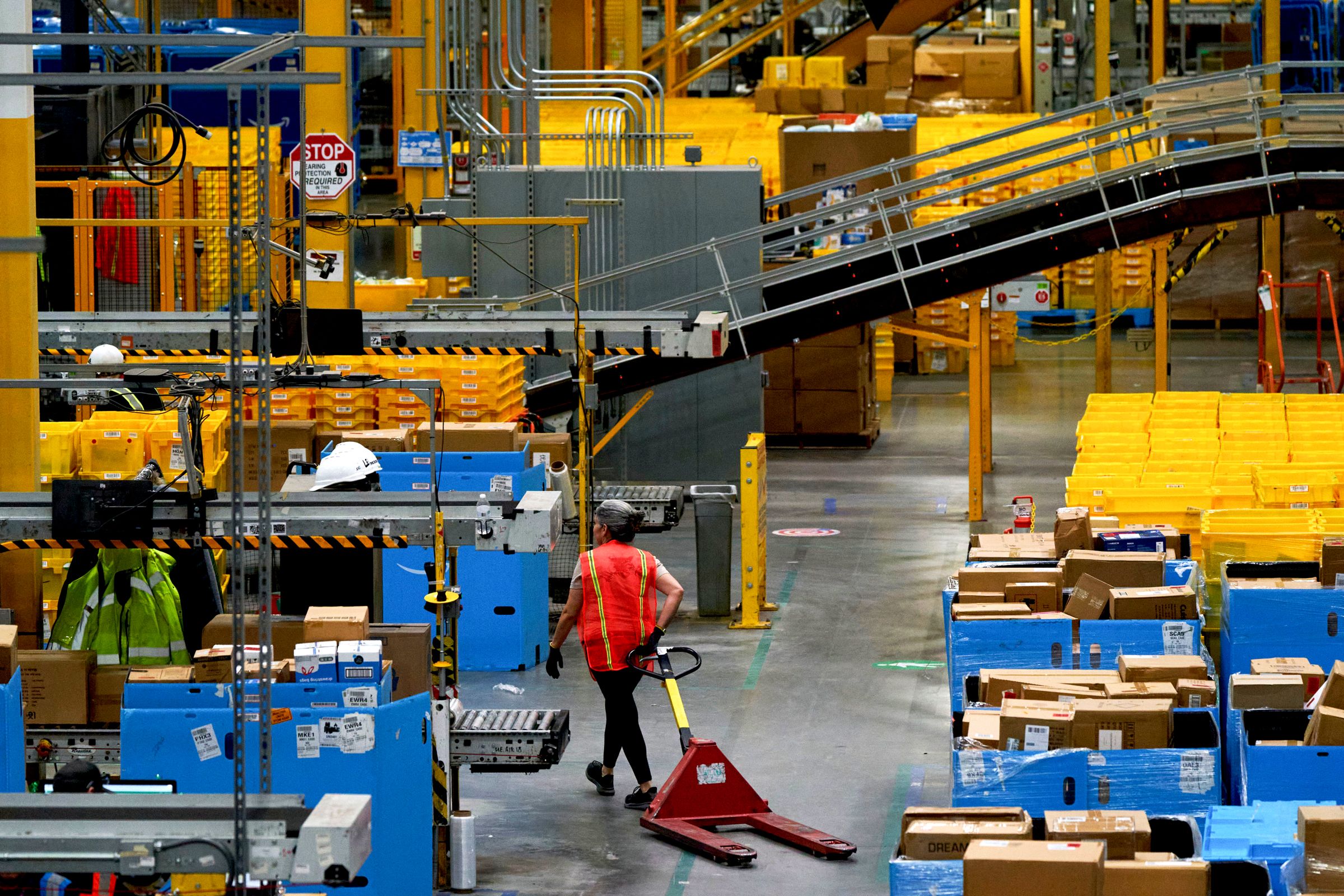 Trump’s Tariffs Haven’t Resulted in Higher Prices on Amazon—Yet
